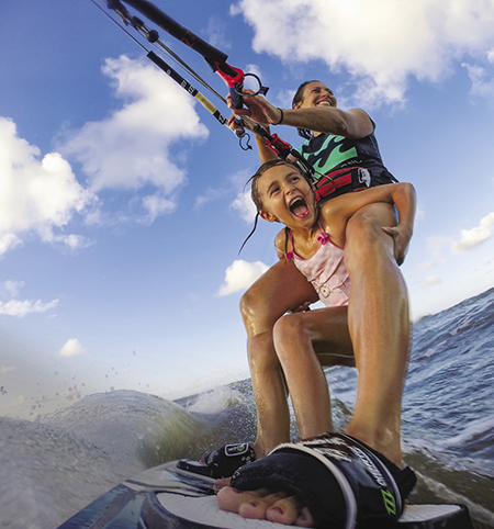Le GoPro erano state originariamente pensate per essere montate sulle tavole da surf. Fonte: NASA - Kat Patterson